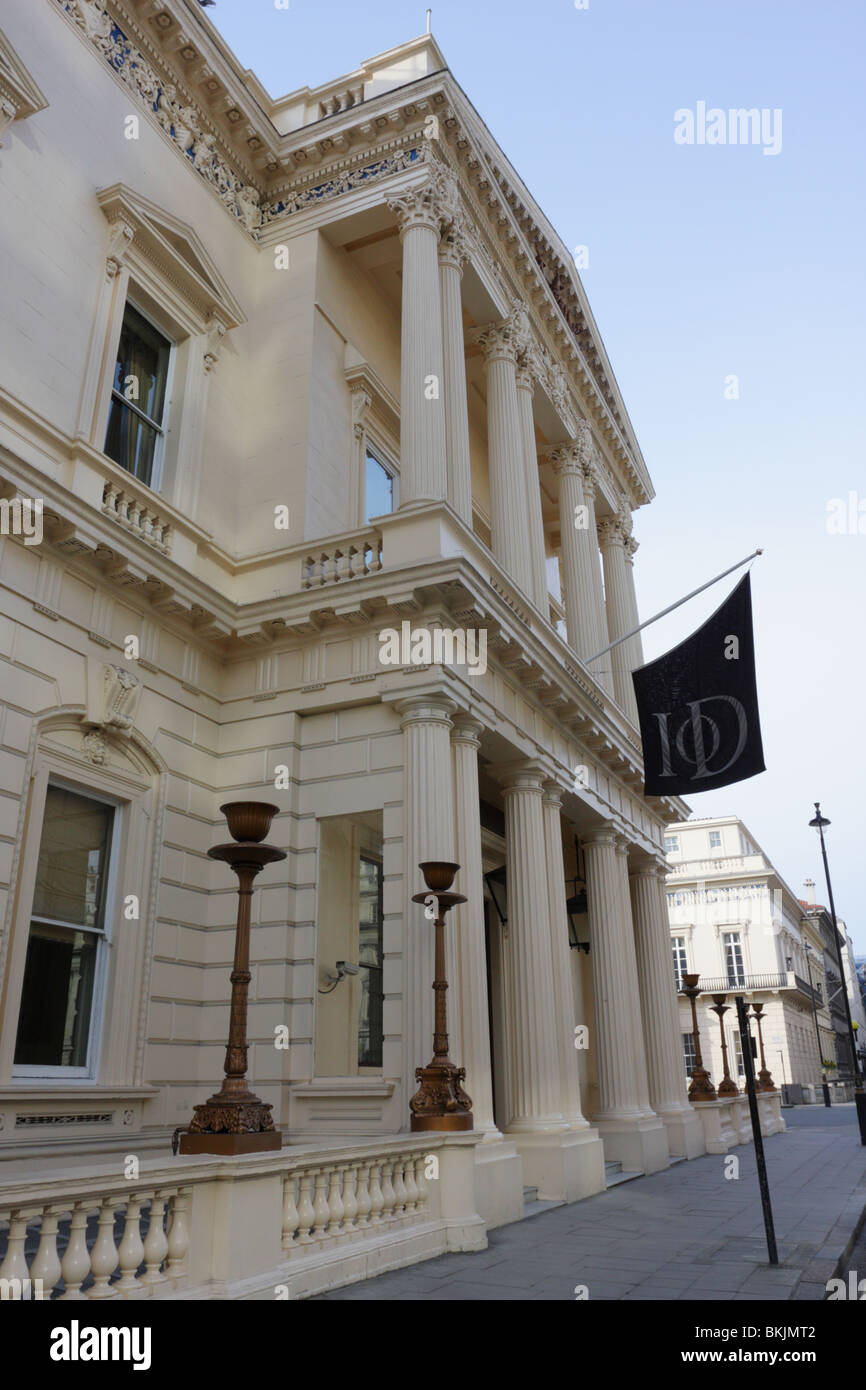 Fine Regency Grade 1 Listed building at 116 Pall Mall in London`s St James. Stock Photo